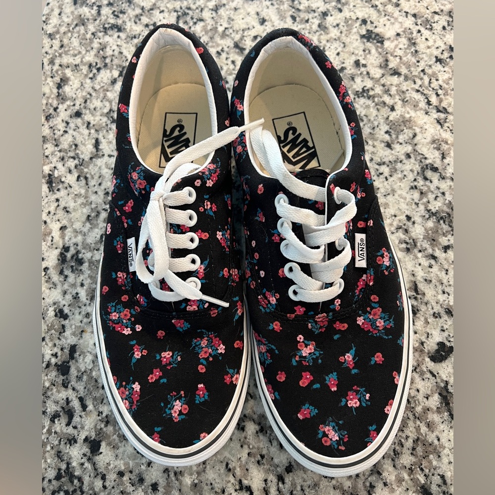 EUC Vans Women sz 10